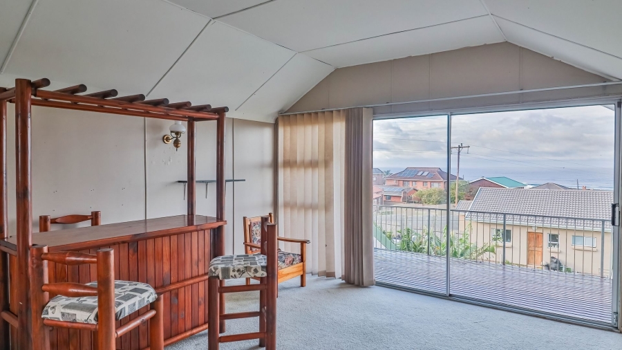 3 Bedroom Property for Sale in Sunrise On Sea Eastern Cape